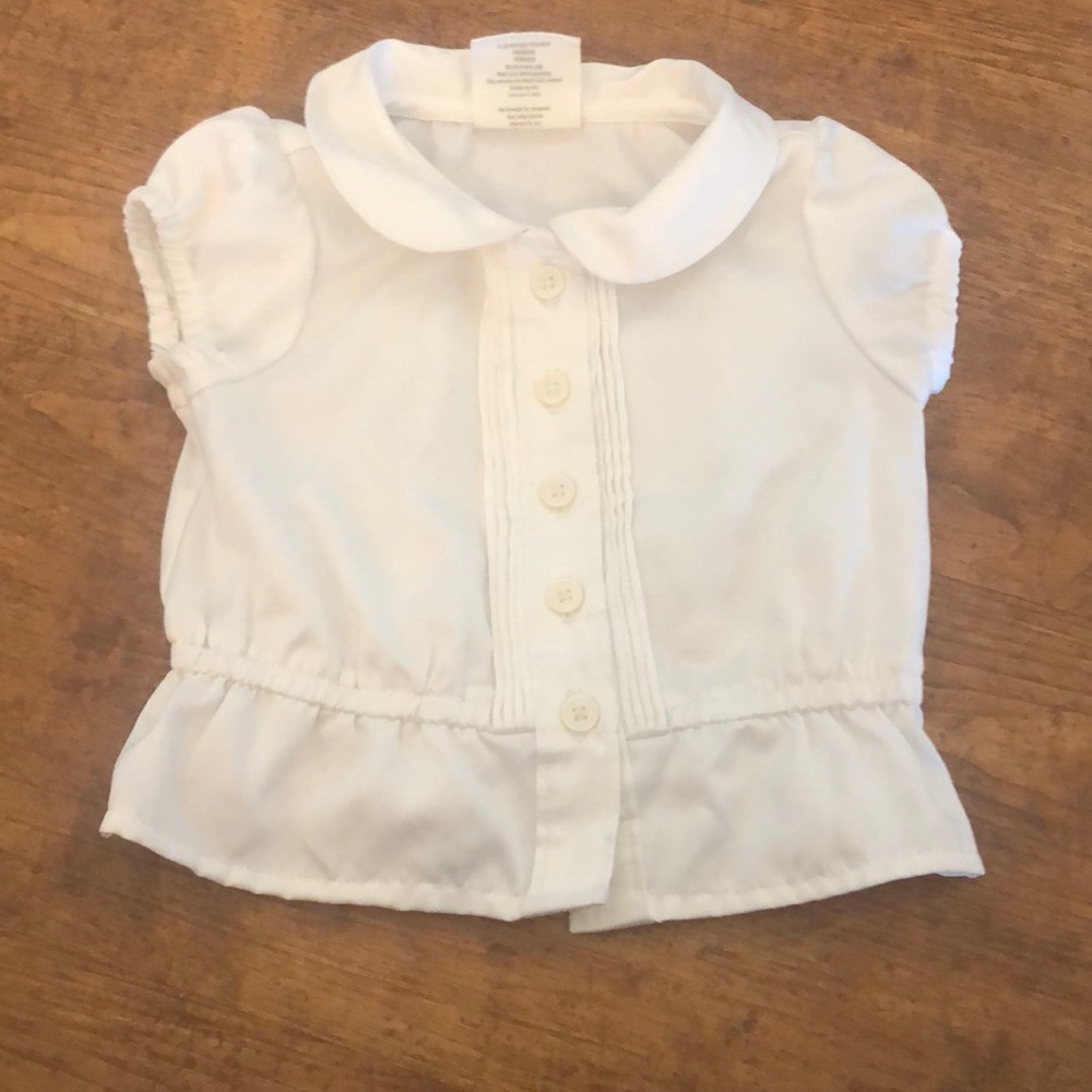 Crazy 8 white polyester top